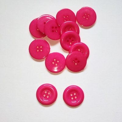 Színes gomb 4 lyukú átmérő 25,5 mm -  Pink
